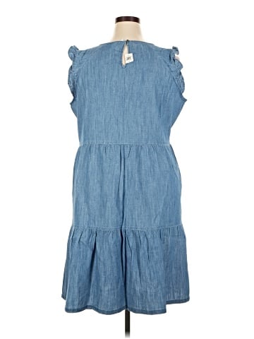 Old Navy Casual Dress (view 2)