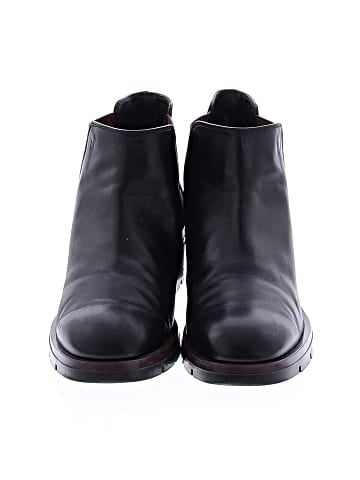 Tod's Ankle Boots (view 2)