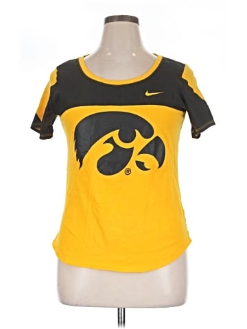 Nike Short Sleeve T-Shirt (view 1)