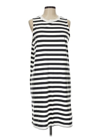 Old Navy Casual Dress (view 1)