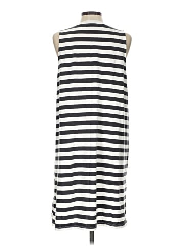 Old Navy Casual Dress (view 2)