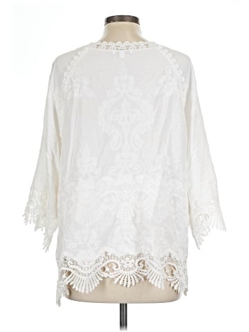 North Style 3/4 Sleeve Blouse (view 2)
