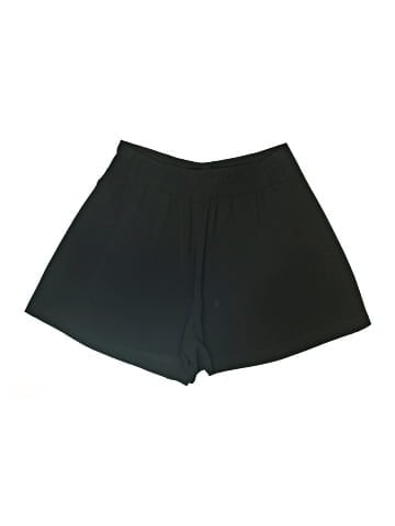 Veronica M. Shorts (view 2)