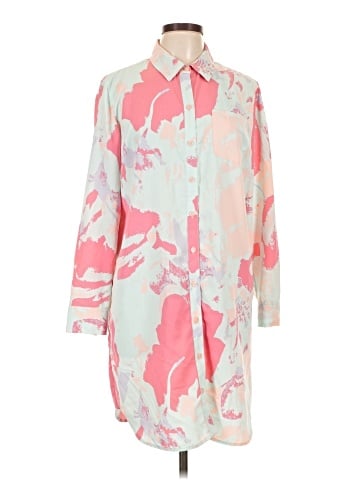 Daisy Fuentes Casual Dress (view 1)