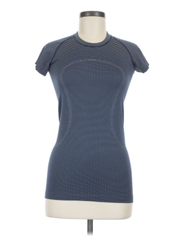 Lululemon Athletica Short Sleeve T-Shirt (view 1)