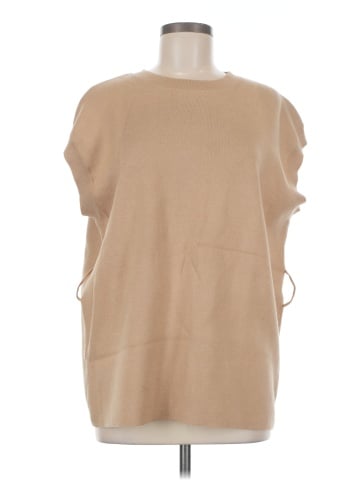 Maeve Poncho (view 1)