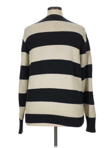 Brandy Melville Pullover Sweater (view 2)