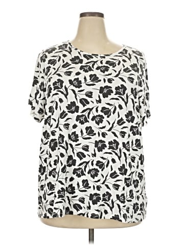 Old Navy Short Sleeve T-Shirt (view 1)