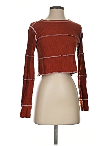 Urban Outfitters Long Sleeve T-Shirt (view 1)