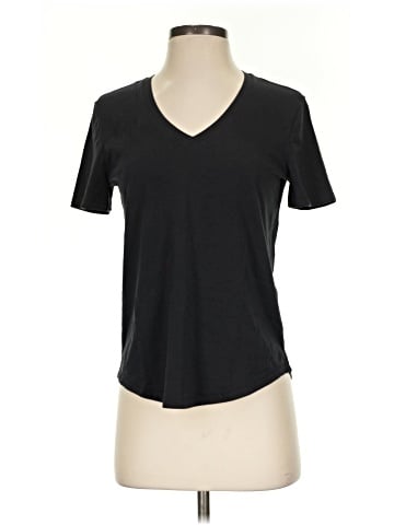 Lululemon Athletica Short Sleeve T-Shirt (view 1)
