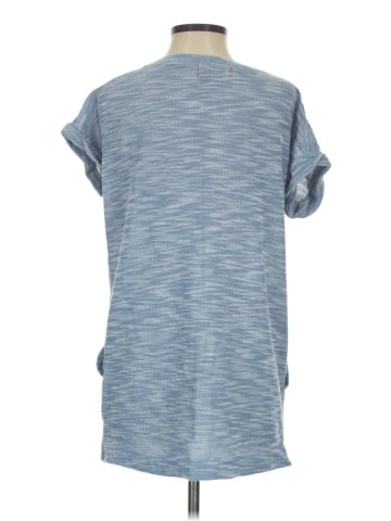 Max Studio Short Sleeve Top (view 2)