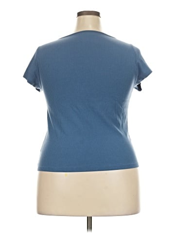 American Eagle Outfitters Short Sleeve Top (view 2)