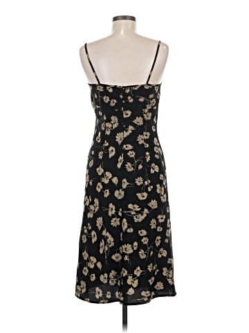 Old Navy Casual Dress (view 2)