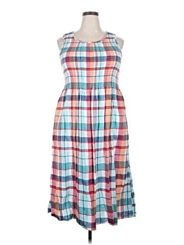 Croft & Barrow Casual Dress (view 1)