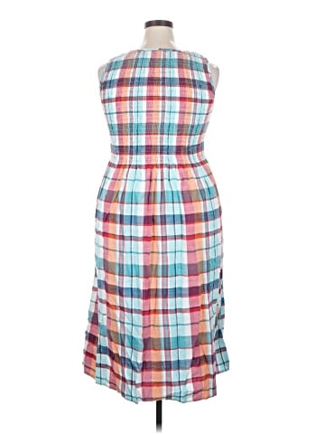 Croft & Barrow Casual Dress (view 2)