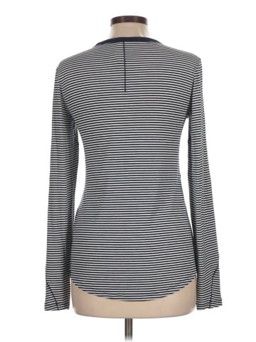 Lululemon Athletica Long Sleeve T-Shirt (view 2)