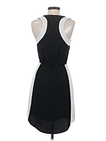 Banana Republic Casual Dress (view 2)