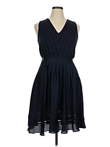 Banana Republic Cocktail Dress (view 1)