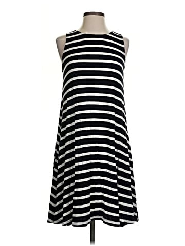 Old Navy Casual Dress (view 1)