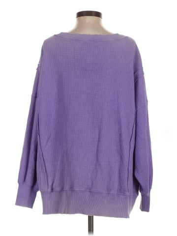 American Eagle Outfitters Long Sleeve T-Shirt (view 2)