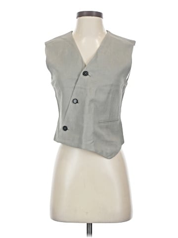 Zara Sleeveless Button-Down Shirt (view 1)