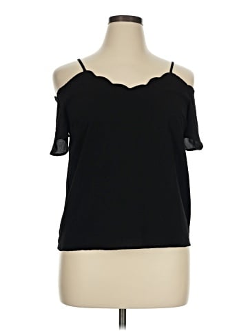 Monteau Short Sleeve Top (view 1)