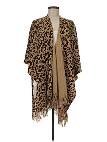 Collection Eighteen Poncho (view 1)