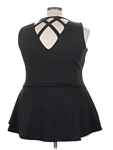 Bisou Bisou Sleeveless Top (view 2)