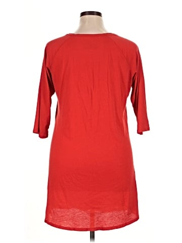Victoria's Secret 3/4 Sleeve T-Shirt (view 2)