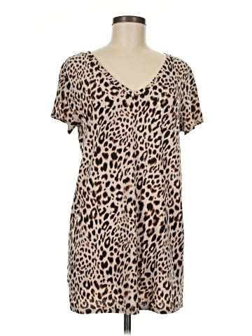 Victoria's Secret Short Sleeve T-Shirt (view 1)