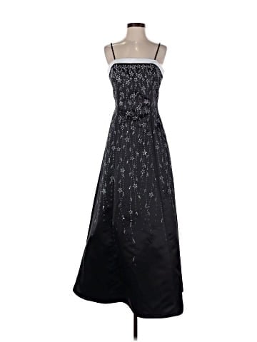 Debut Cocktail Dress (view 1)