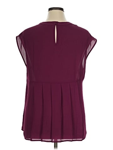 DR2 Sleeveless Blouse (view 2)