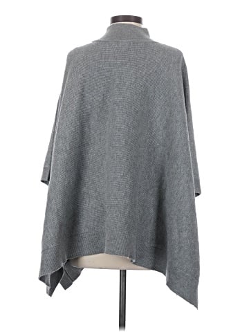 Ingrid + Isabel Poncho (view 2)