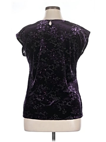 212 Collection Short Sleeve Top (view 2)
