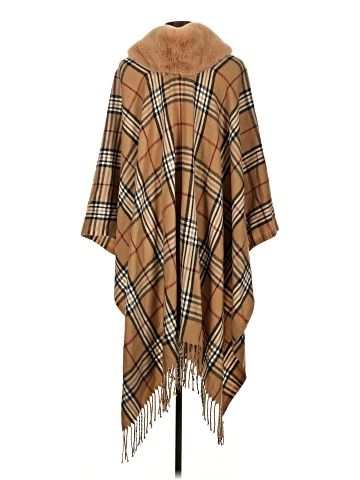 V.Fraas Poncho (view 2)