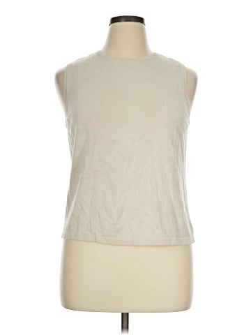 Croft & Barrow Sweater Vest (view 1)