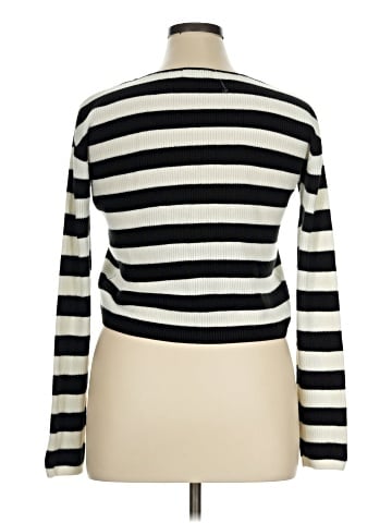 H&M Turtleneck Sweater (view 2)