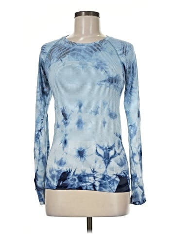 Lululemon Athletica Long Sleeve T-Shirt (view 1)