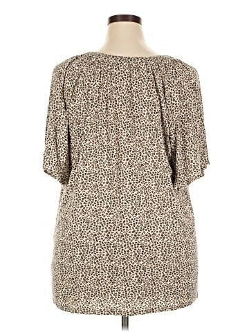 Bobeau Short Sleeve Blouse (view 2)