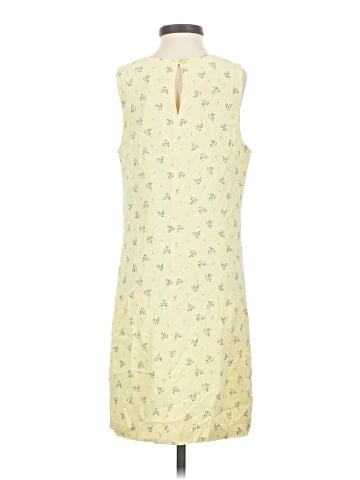 Old Navy Casual Dress (view 2)