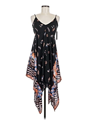 Alice + Olivia Casual Dress (view 1)