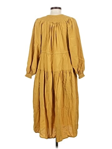 Old Navy Casual Dress (view 2)
