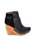 Fiel Black Wedges Size 6 - photo 1