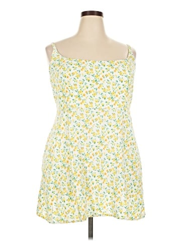 Old Navy Casual Dress (view 1)
