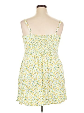 Old Navy Casual Dress (view 2)