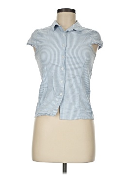 Brandy Melville Sleeveless Button Down Shirt