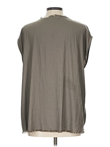 KLD Signature Sleeveless T-Shirt (view 2)