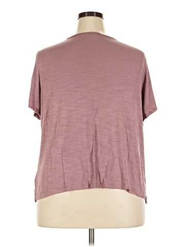 Old Navy Short Sleeve T-Shirt (view 2)