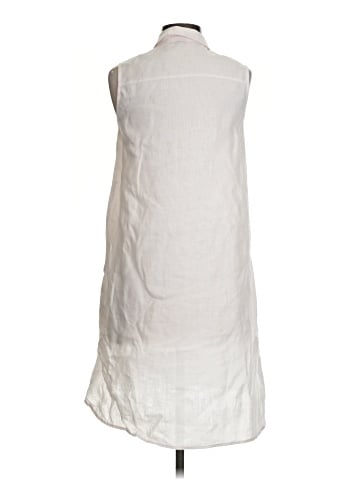 Saks Fifth Avenue Casual Dress (view 2)