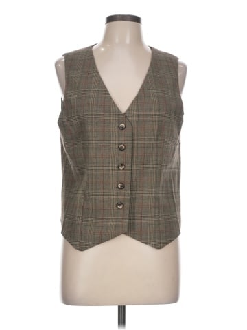 North Style Sleeveless Blouse (view 1)